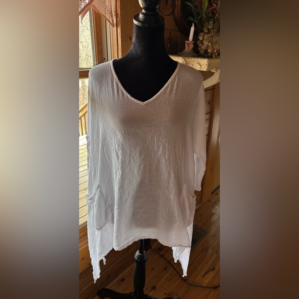 White Gauze Semi-Sheer Roll-tab Sleeve Shark Bite Pockets Lagenlook Top L/XL